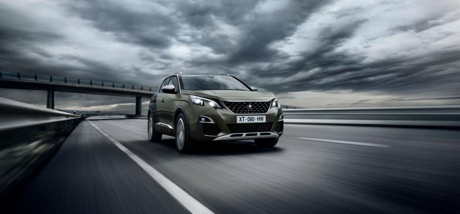  Peugeot 3008 GT 2016 года  (WW) (фото 4 из 42)